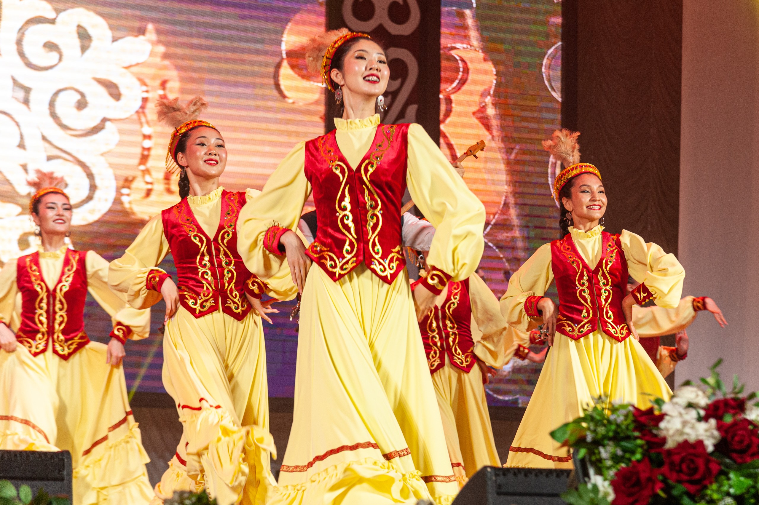 "Акку кыздар"