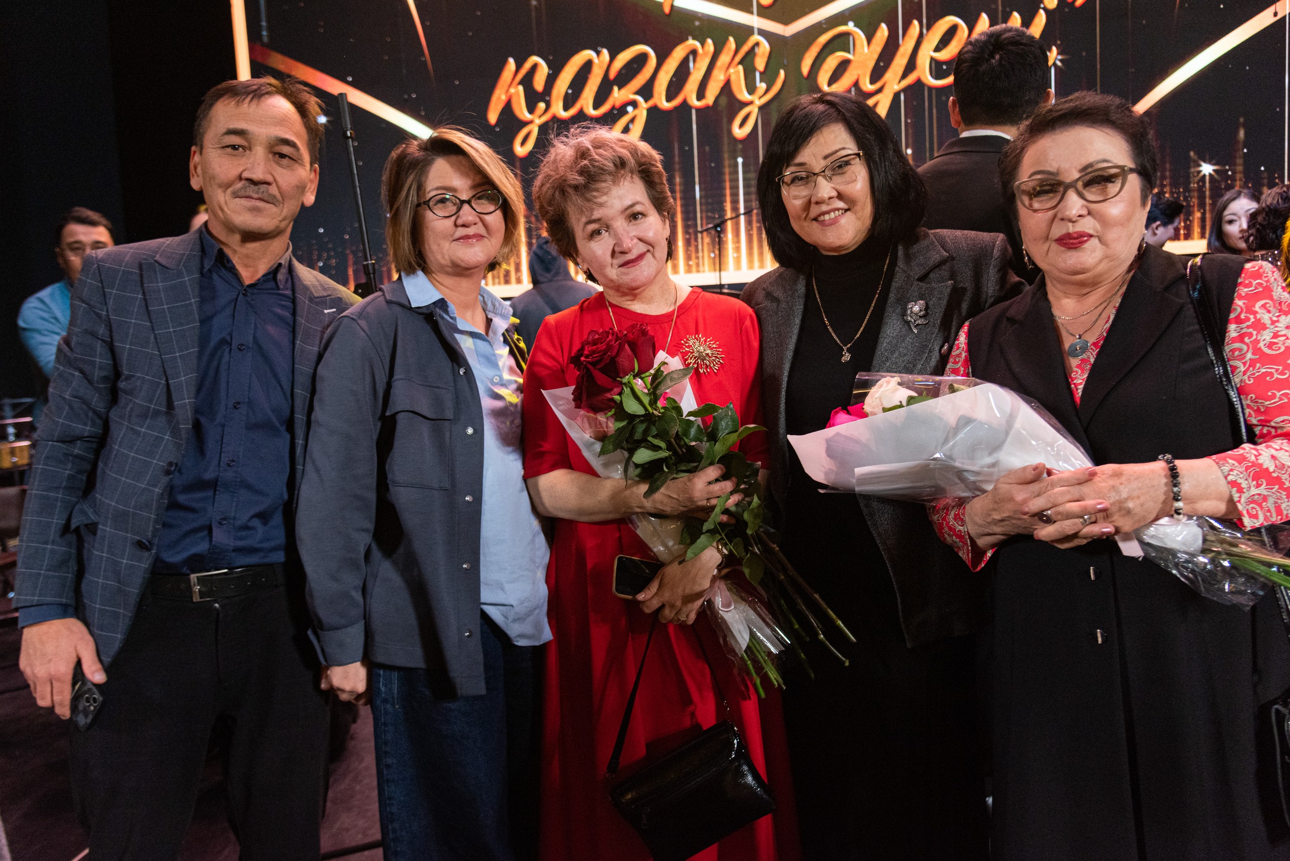 Шырқалсын қазақ әуені